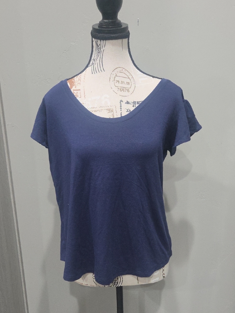 Lilly Pulitzer Navy Scoop Neck Flutter Sleeve Top